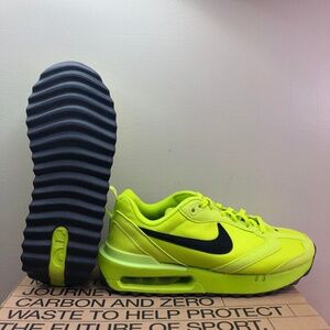 Nike Air Max Dawn Athletic Sneakers 'Atomic Green' DV2227 300 Womens Size 8